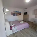 Bianca Bb E Tortoli