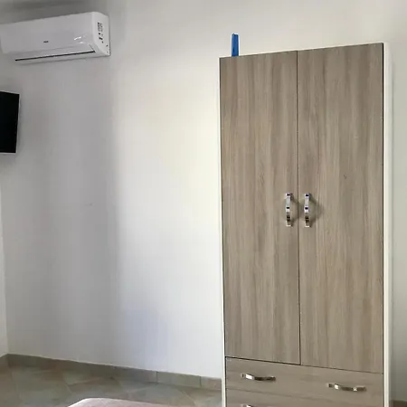 Bianca Bb E بيت ضيافة أرباتاكْسْ
