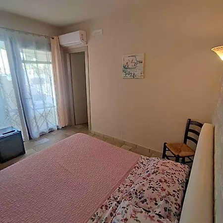 Villa Bianca Rooms E Apartments Guest house Tortoli